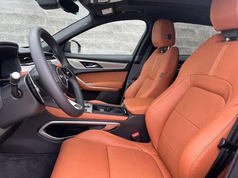 Used 2025 Jaguar F-PACE R-Dynamic S image 12