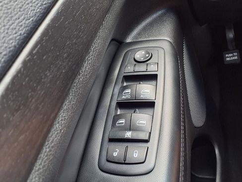 Used 2015 Jeep Grand Cherokee Altitude RWD image 24