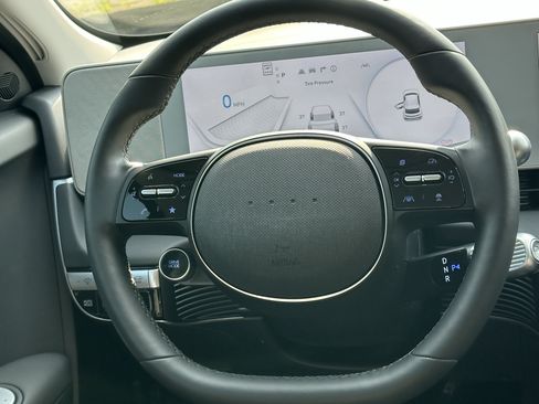 Used 2024 Hyundai Ioniq 5 SEL RWD image 22