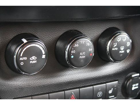 Used 2014 Jeep Wrangler Unlimited Rubicon w/ Connectivity Group image 25