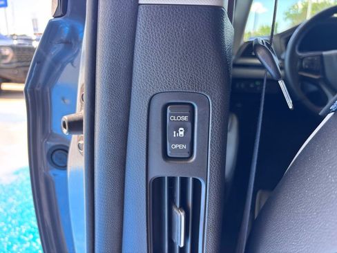 Certified 2025 Honda Odyssey Elite image 17