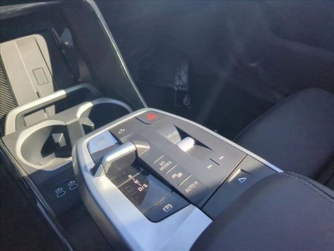 Used 2025 BMW X2 xDrive28i image 12