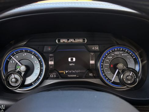 Used 2019 RAM 1500 Limited AWD/4WD image 13