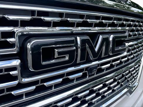 Used 2019 GMC Sierra 1500 Denali w/ Denali Ultimate Package AWD/4WD image 29