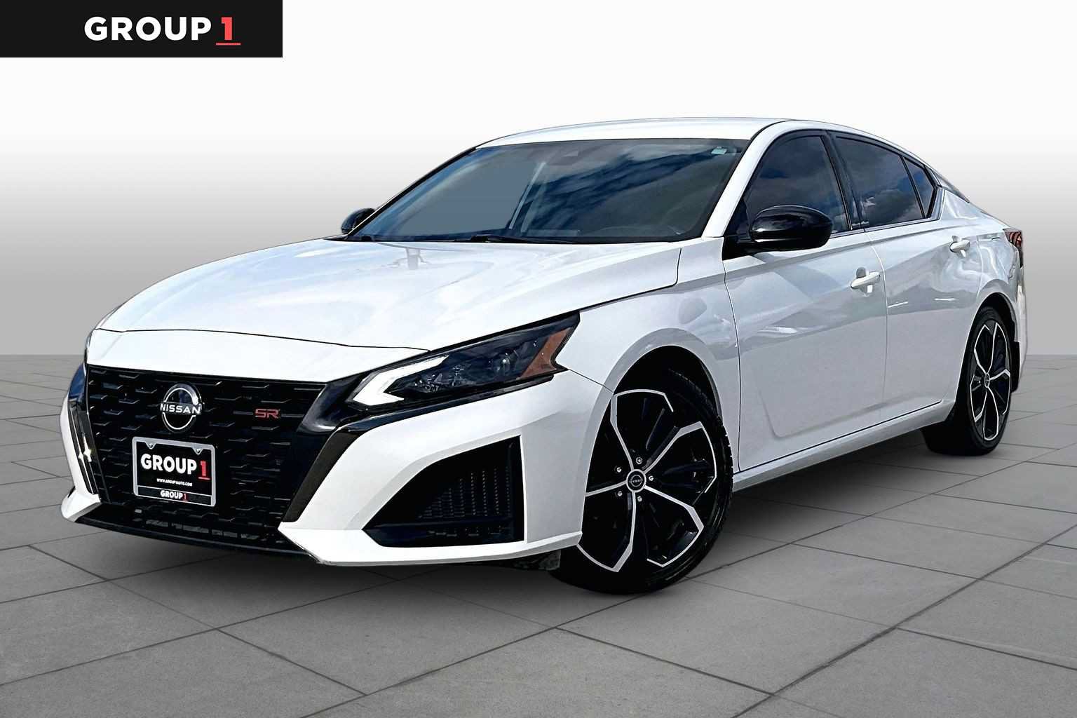 Used 2023 Nissan Altima 2.5 SR FWD image 1