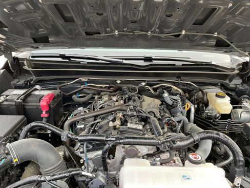 Used 2025 Toyota Tacoma TRD Off-Road image 31