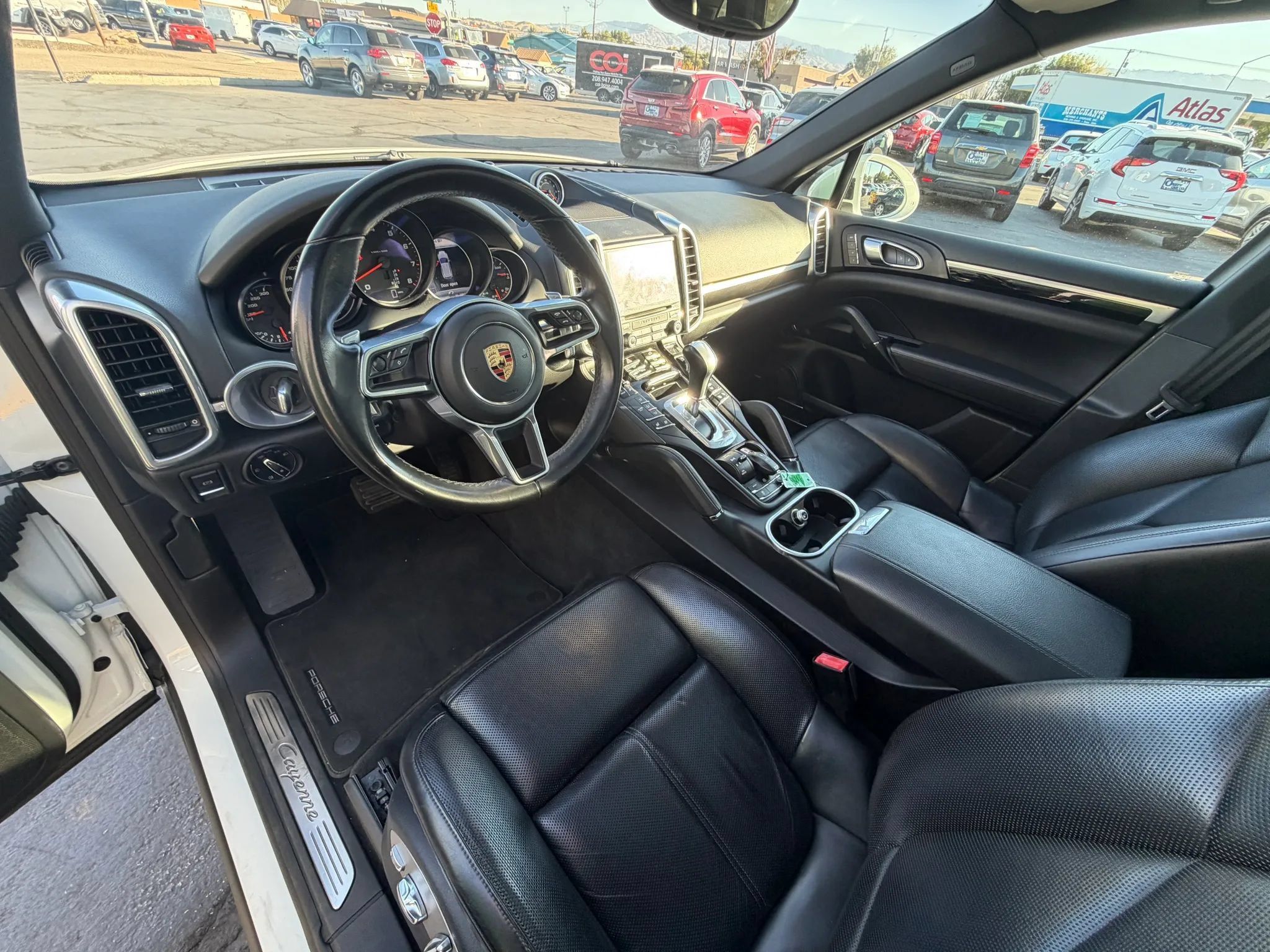 Used 2018 Porsche Cayenne AWD/4WD image 11