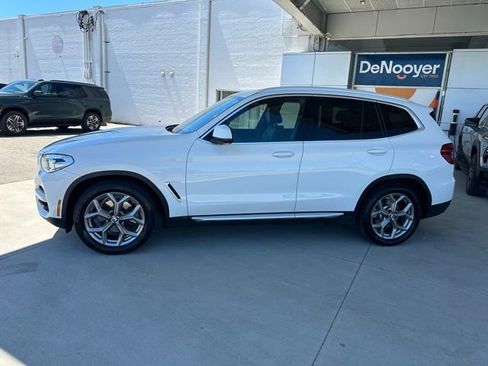 Used 2021 BMW X3 xDrive30i AWD/4WD image 11