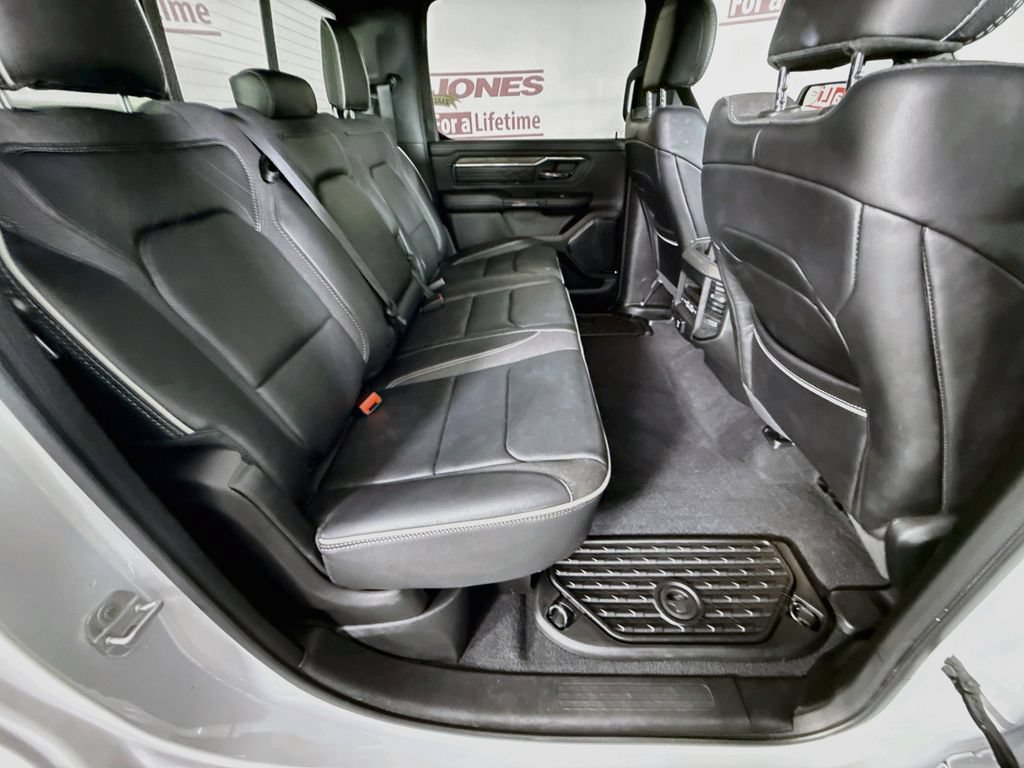 Used 2025 RAM 1500 Limited AWD/4WD image 32