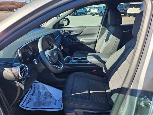 New 2026 Chevrolet Equinox LT FWD image 9