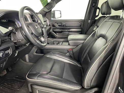 Used 2024 RAM 1500 Limited AWD/4WD image 2
