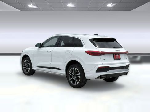 New 2026 Audi Q5 Premium AWD/4WD image 3