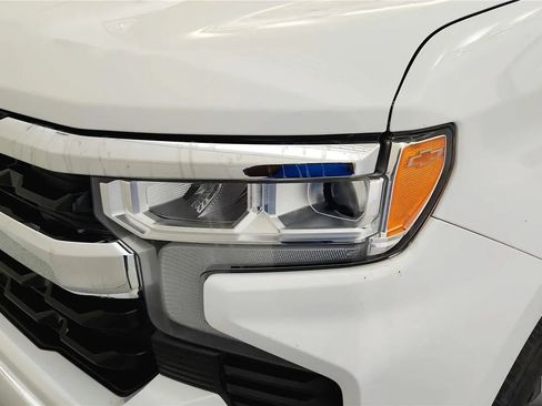 Used 2023 Chevrolet Silverado 1500 LT AWD/4WD image 14