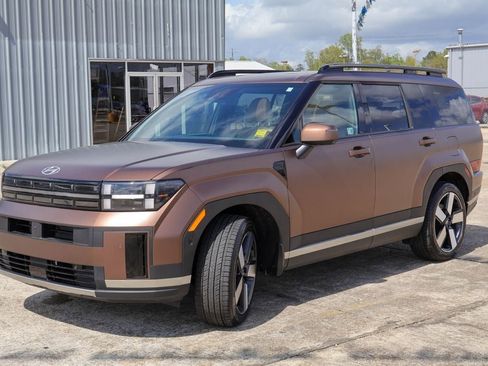 Used 2025 Hyundai Santa Fe Limited image 28