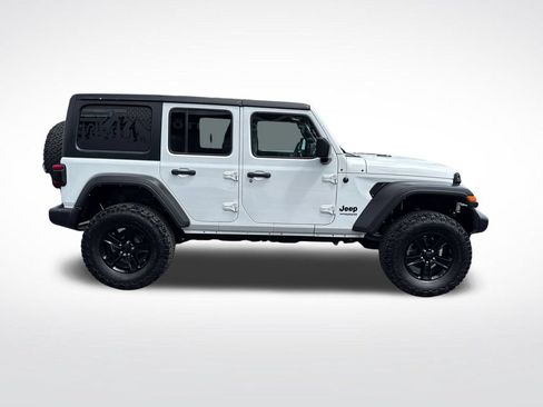 Used 2021 Jeep Wrangler Unlimited Sport AWD/4WD image 6
