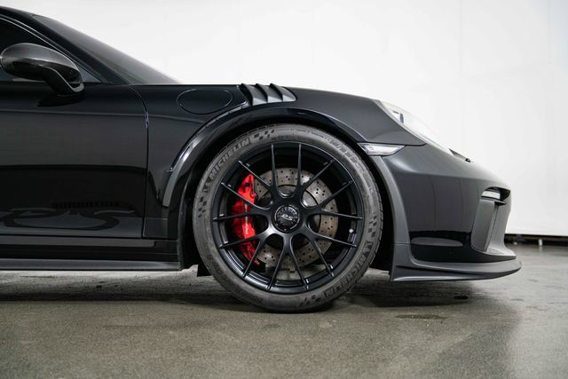 Used 2019 Porsche 911 GT3 RS w/ Weissach Package RWD image 11