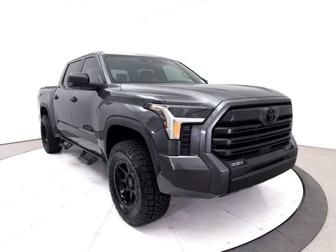Used 2025 Toyota Tundra SR5 AWD/4WD image 11