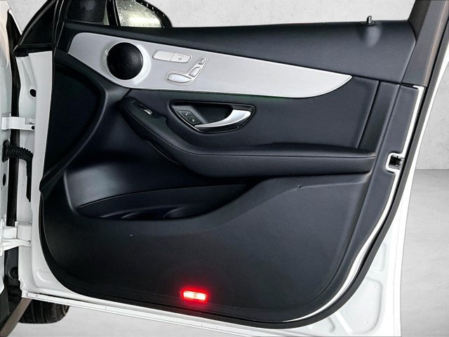 Used 2022 Mercedes-Benz GLC 300 image 19