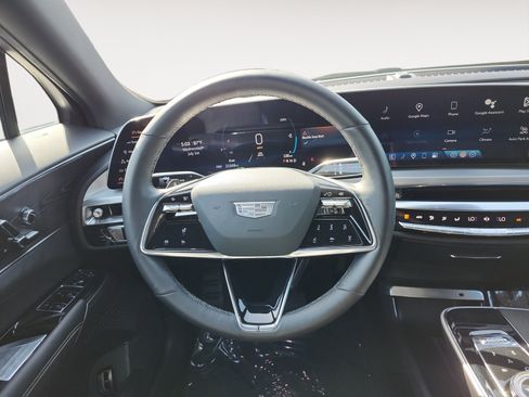 Used 2024 Cadillac Lyriq Luxury RWD image 12