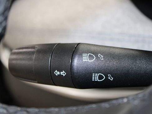 Used 2024 Jeep Compass Latitude image 41