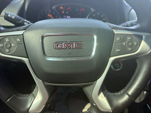 Used 2021 GMC Terrain SLE w/ Driver Convenience Package FWD image 17