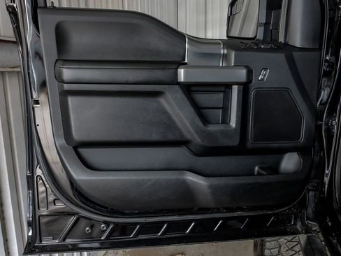 Used 2017 Ford F150 XLT w/ Equipment Group 302A Luxury AWD/4WD image 42