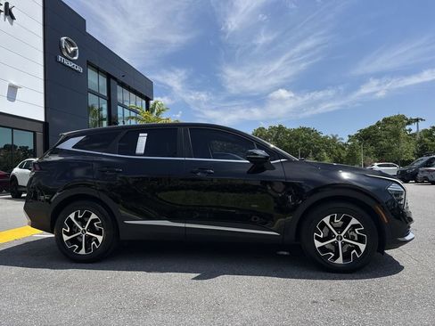 Used 2024 Kia Sportage EX image 24