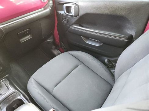 Certified 2021 Jeep Wrangler Unlimited Sahara w/ Cold Weather Group image 15