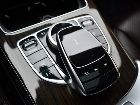 Used 2018 Mercedes-Benz GLC 300 GLC 300 4MATIC SUV w/ Multimedia Package image 30