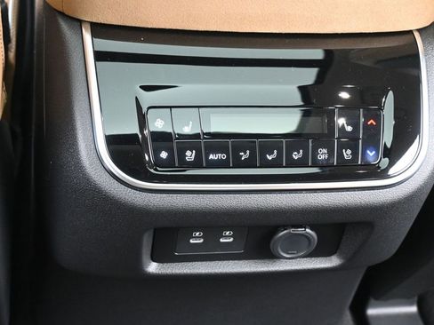 New 2026 INFINITI QX80 Luxe w/ Cargo Package image 16