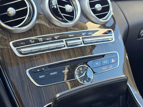 Used 2018 Mercedes-Benz C 300 Sedan image 28