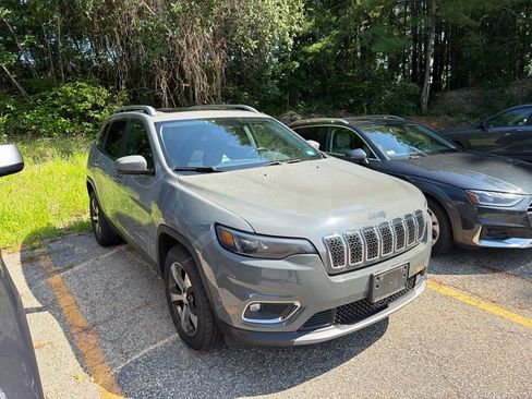 Used 2019 Jeep Cherokee Limited w/ Luxury Group AWD/4WD image 5