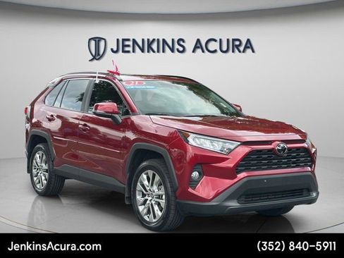 Used 2021 Toyota RAV4 XLE Premium FWD image 1