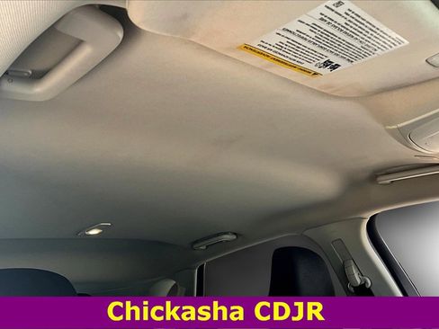 Used 2023 Ford Edge SE w/ Black Appearance Package image 25