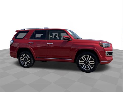 Used 2023 Toyota 4Runner Limited AWD/4WD image 4