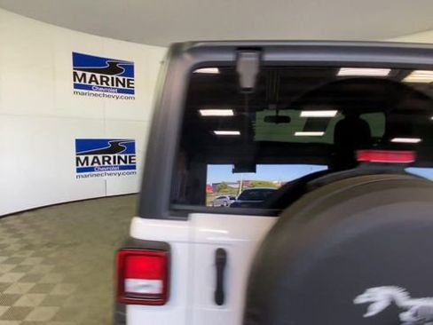 Used 2020 Jeep Wrangler Sport image 9