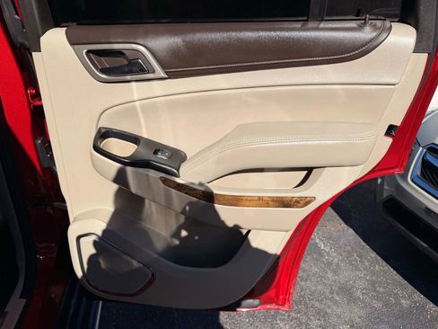 Used 2015 GMC Yukon Denali w/ Open Road Package image 25