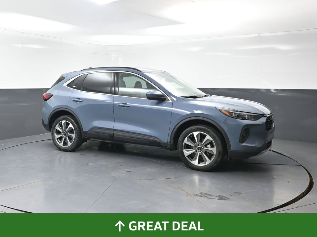 Used 2024 Ford Escape Platinum AWD/4WD image 5