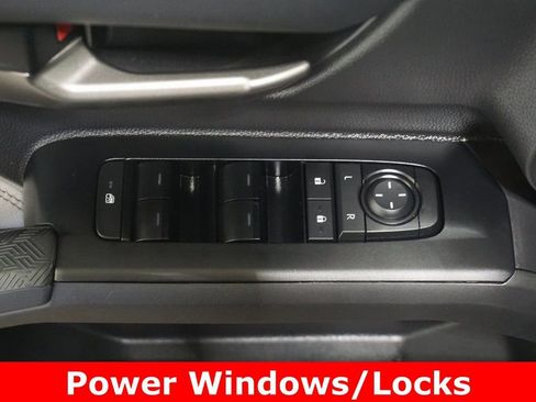 Certified 2025 Toyota Tacoma Limited AWD/4WD image 6