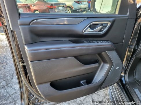 Used 2021 Chevrolet Suburban RST w/ Luxury Package image 30