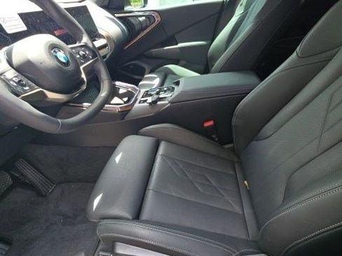 Used 2025 BMW X3 xDrive30i w/ Premium Package AWD/4WD image 16