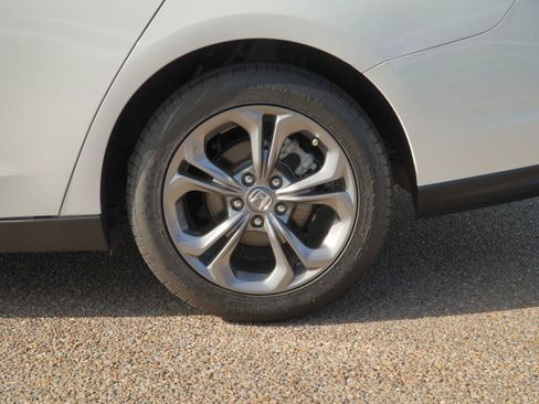 Used 2024 Honda Accord EX image 17