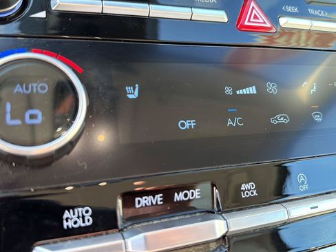 Used 2025 Hyundai Santa Fe SEL AWD/4WD image 28