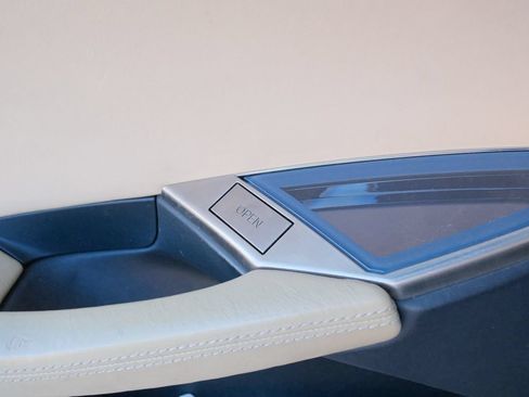 Used 2012 Fisker Karma EcoSport RWD image 12