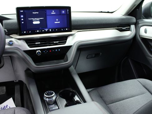 New 2026 Ford Explorer Active image 20