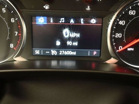 Used 2025 Chevrolet Blazer LT FWD image 15