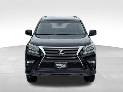 Used 2019 Lexus GX 460 image 2