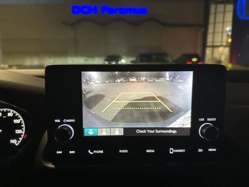 Used 2023 Honda HR-V LX image 29