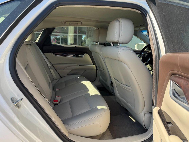Used 2014 Cadillac XTS Premium FWD image 10