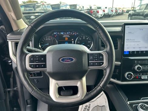 Certified 2024 Ford Expedition XLT image 12
